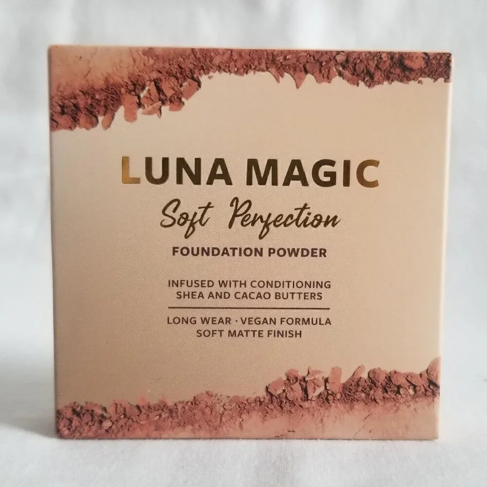 Luna Magic - Soft Perfection Foundation Powder - Tan